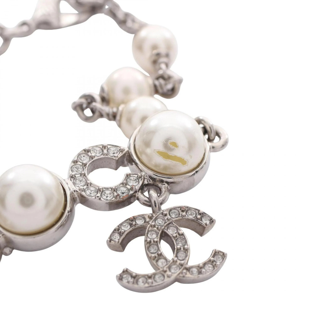 CHANEL White Pearl Logo Charm Bracelet - Picture 8 of 9
